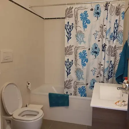 Casa Di Clara * サン・バルトロメーオ・アル・マーレ