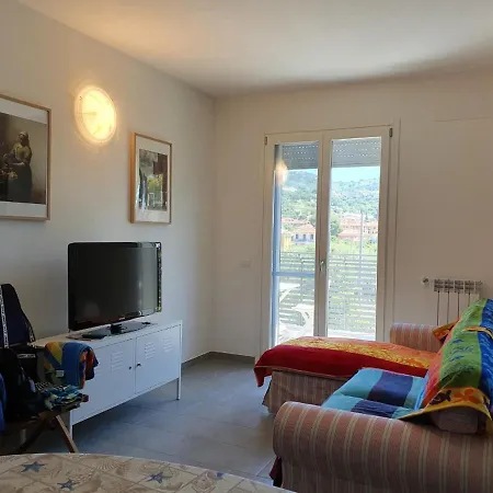 Casa Di Clara Сан-Бартоломео-аль-Маре